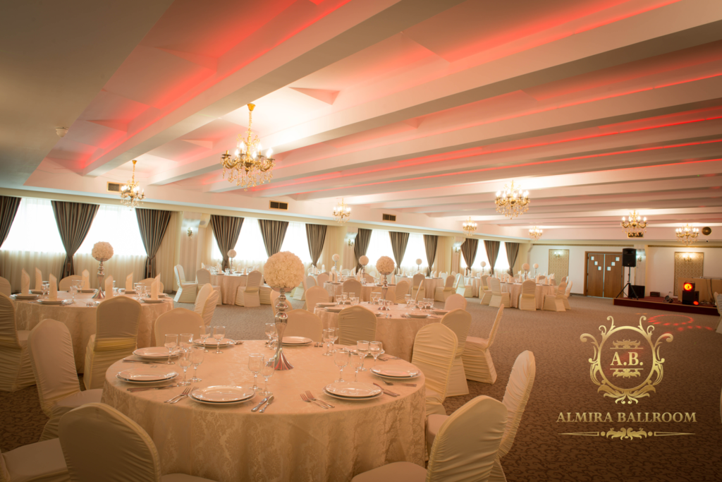 Aranjamente sala botez Almira BallRoom