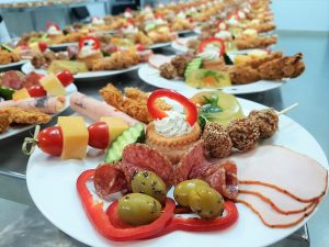 meniu nunta traditional aperitiv gustare rece ballroom almira